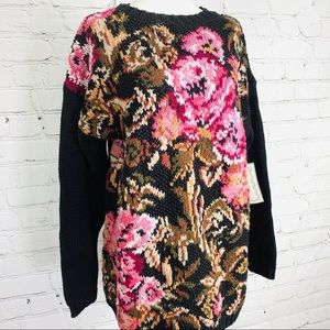 NWT Hand Knit Artistic Rose Designer Sweater 😍